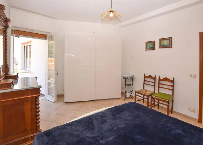 Gorgeous In With Wifi *